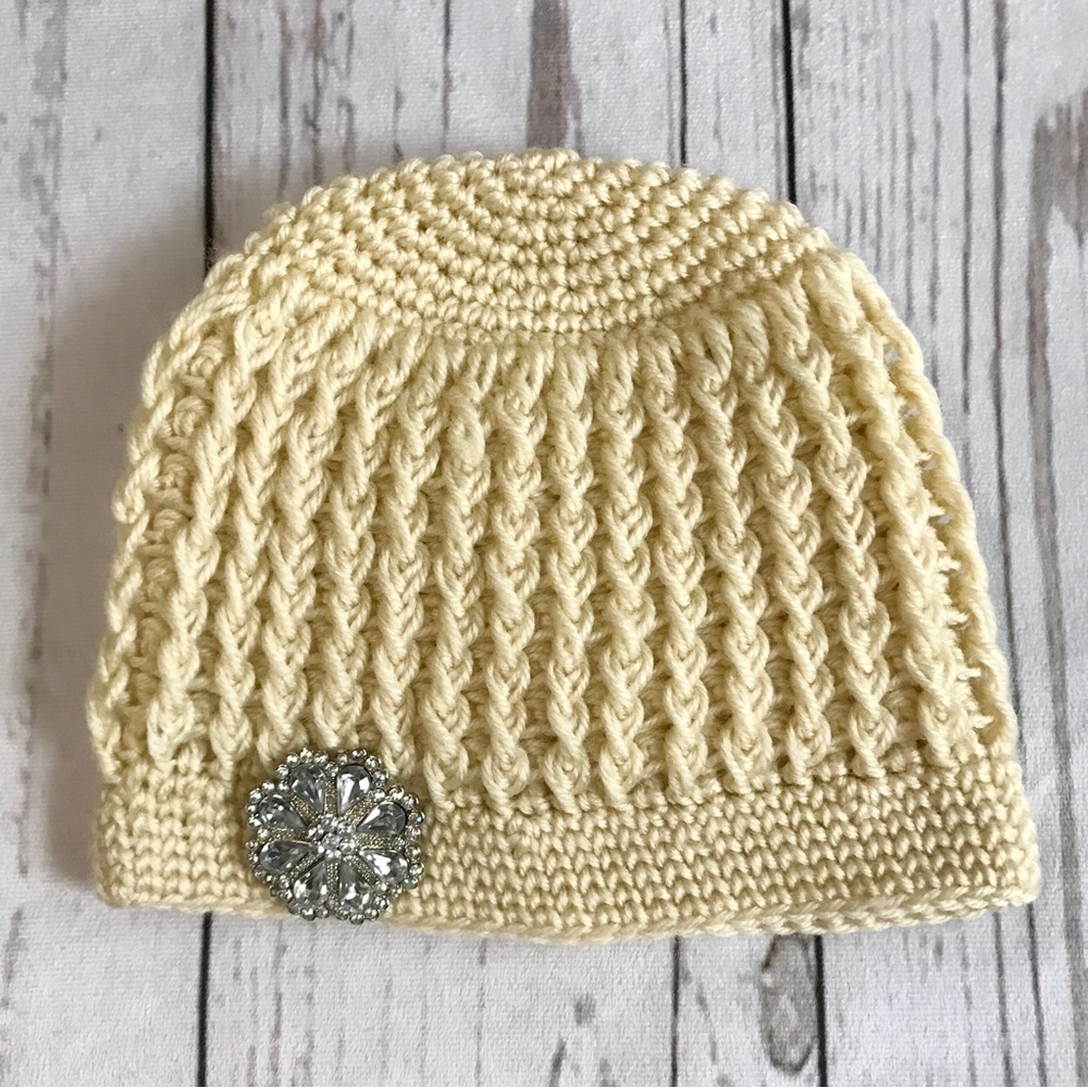 Y2K Vintage BP Nordstrom Knit Beanie with Rhinestone Brooch